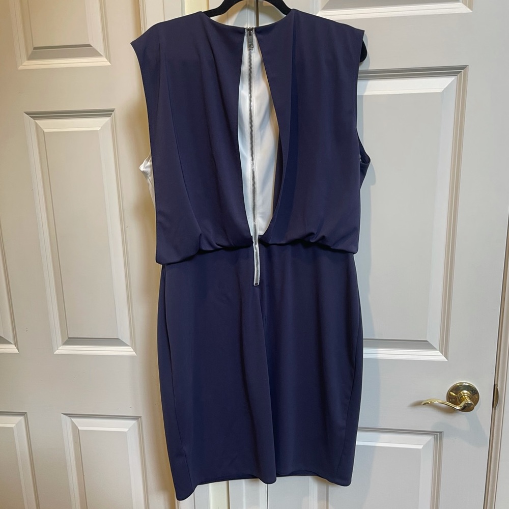DKNY Navy And White Colorblock Dress - Picture 5 of 5